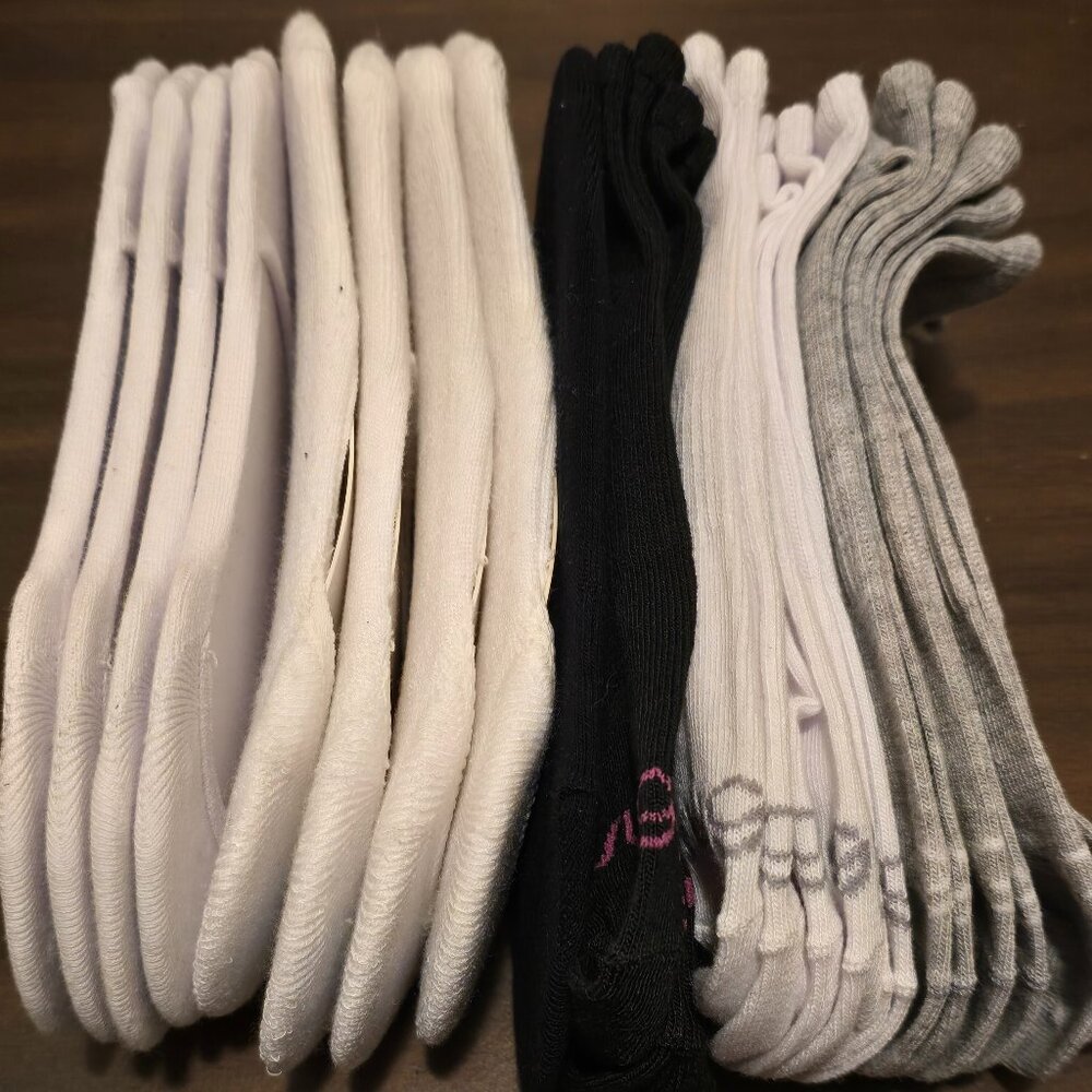 Bundle of 17 No-Show Socks – White, Grey & Black